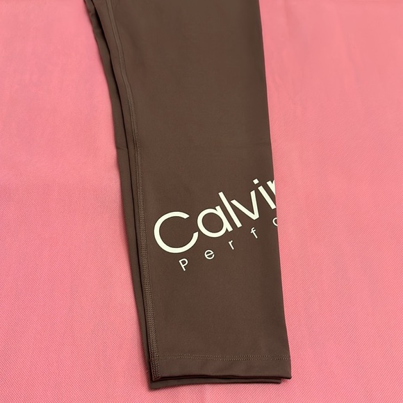 Calvin Klein Yoga Workout pants - Picture 7 of 10